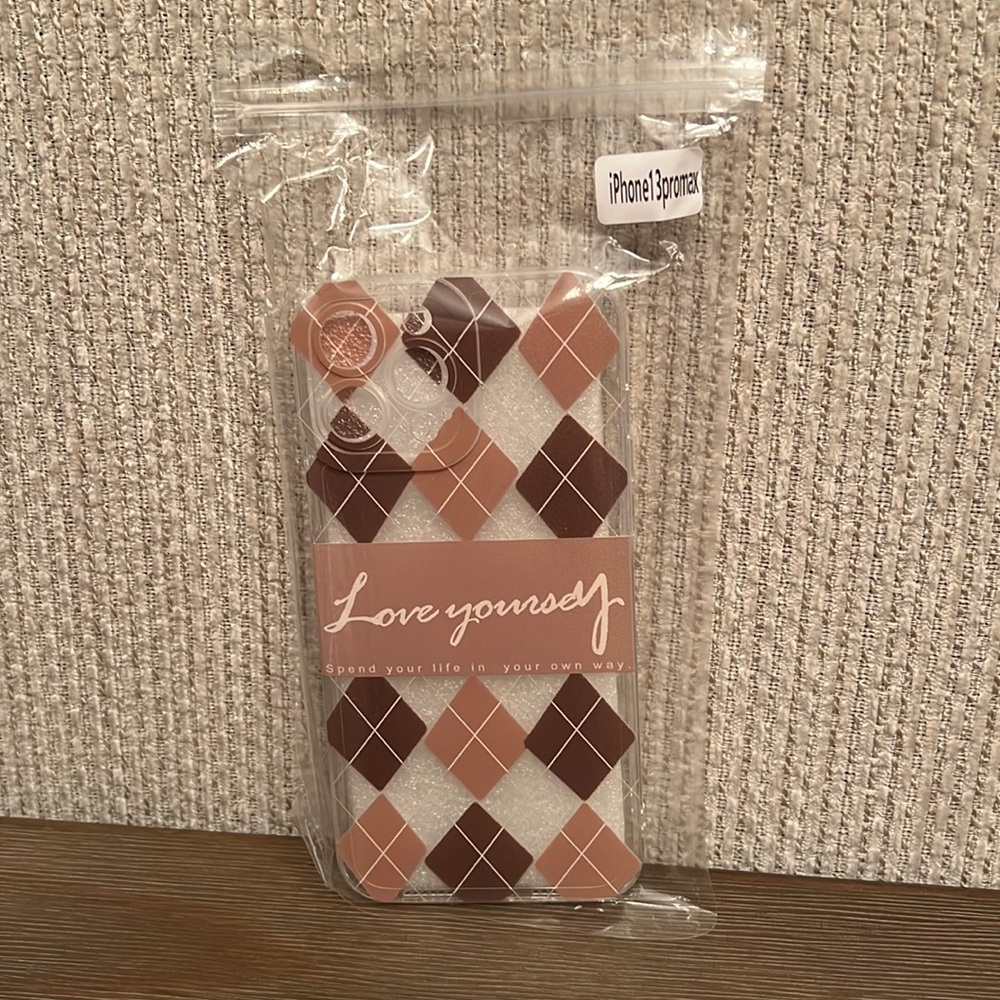 NEW iPhone 13 Pro Max Case, Love Yourself- Argyle Brown, Mauve & Clear
NWT